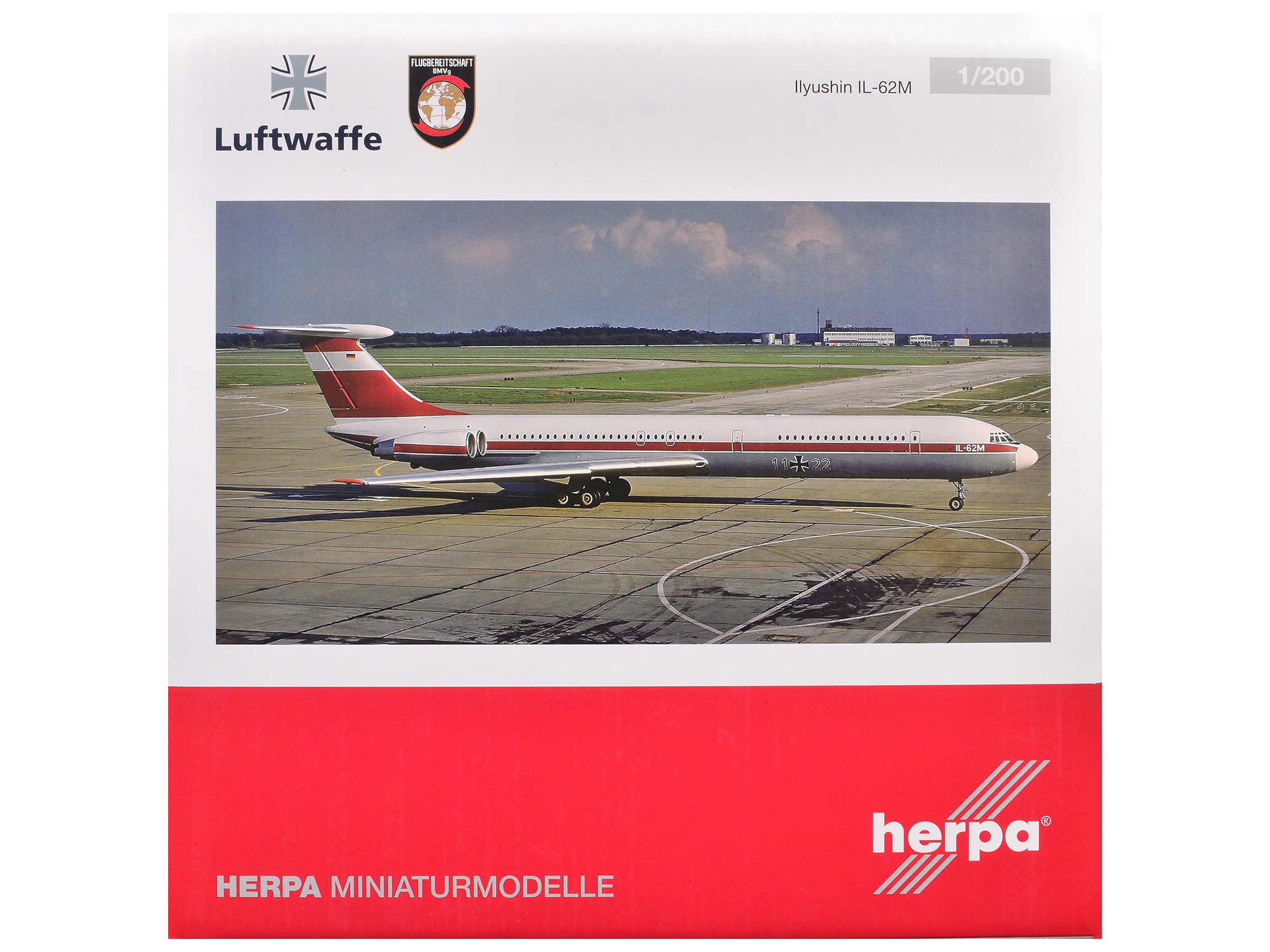 Ilyushin IL-62M Commercial Aircraft "German Luftwaffe" (11+22) White with Red Stripes 1/200 Diecast Model Airplane by Herpa