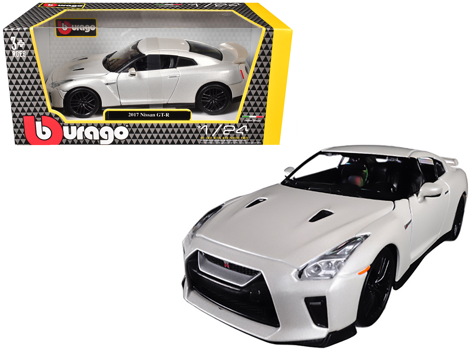 2017 Nissan GT-R R35 White 1/24 Diecast Model Car by Bburago