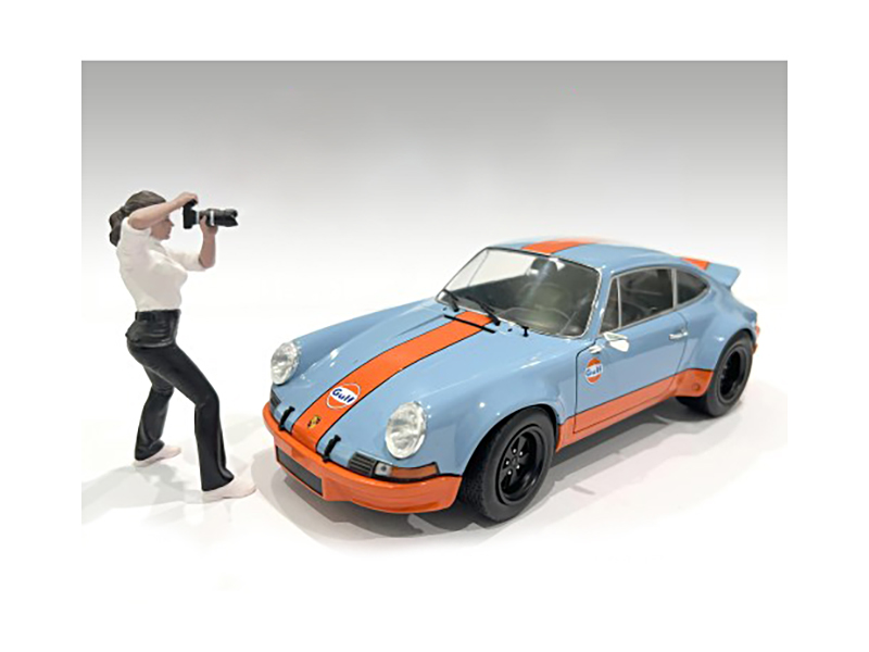 "Photographers" Figure #2 for 1/24 Scale Models by American Diorama