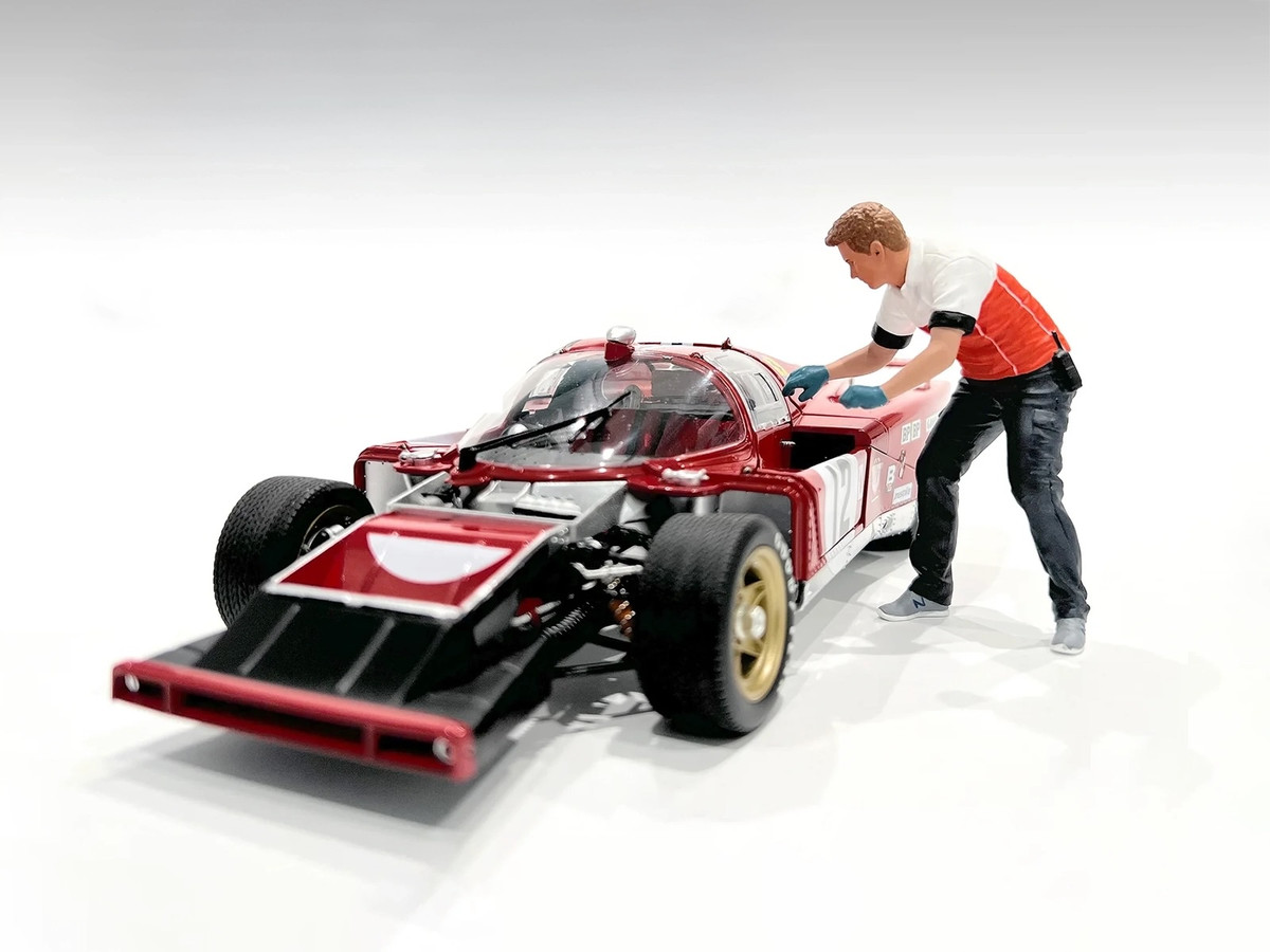 "Race Crew" Figure #6 for 1/24 Scale Models by American Diorama